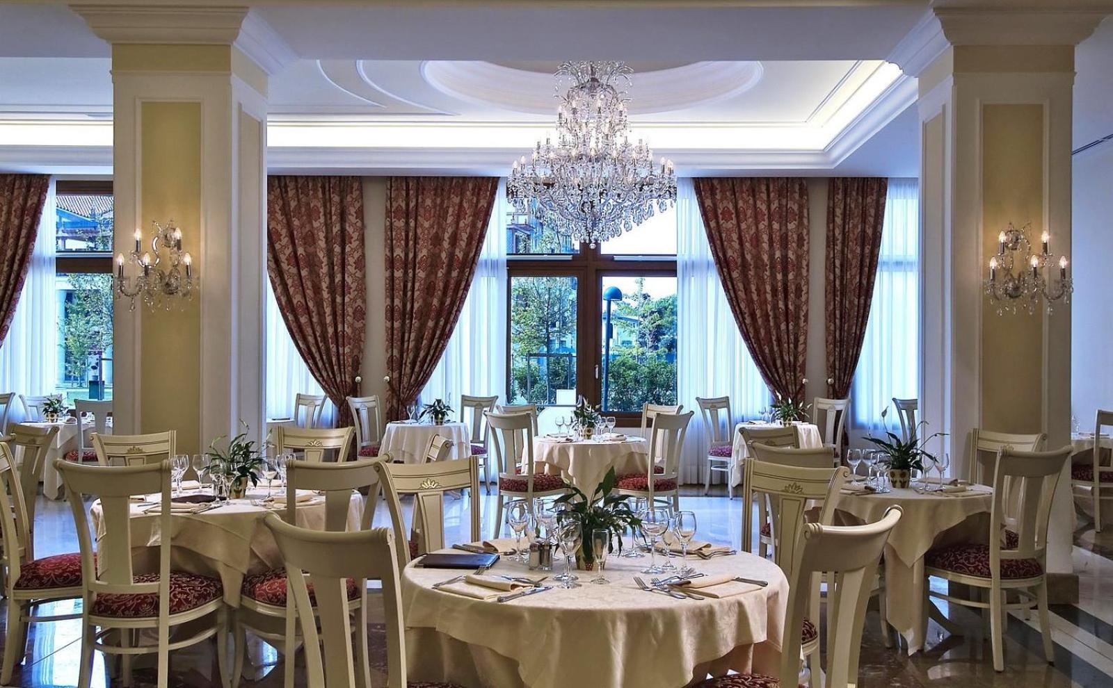 Hotel Terme All'Alba Abano Terme Exterior photo